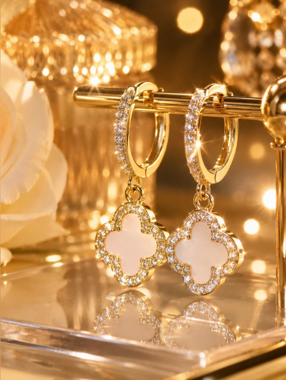 Vintage Brand Design Luck White color Earrings Clover Charms.925 Sterling Silver